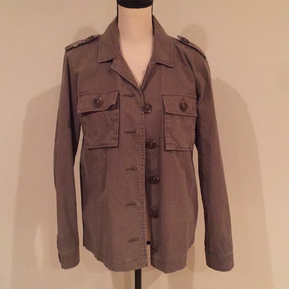 Taupe button front lightweight jacket with pockets - Picture 2 of 3
